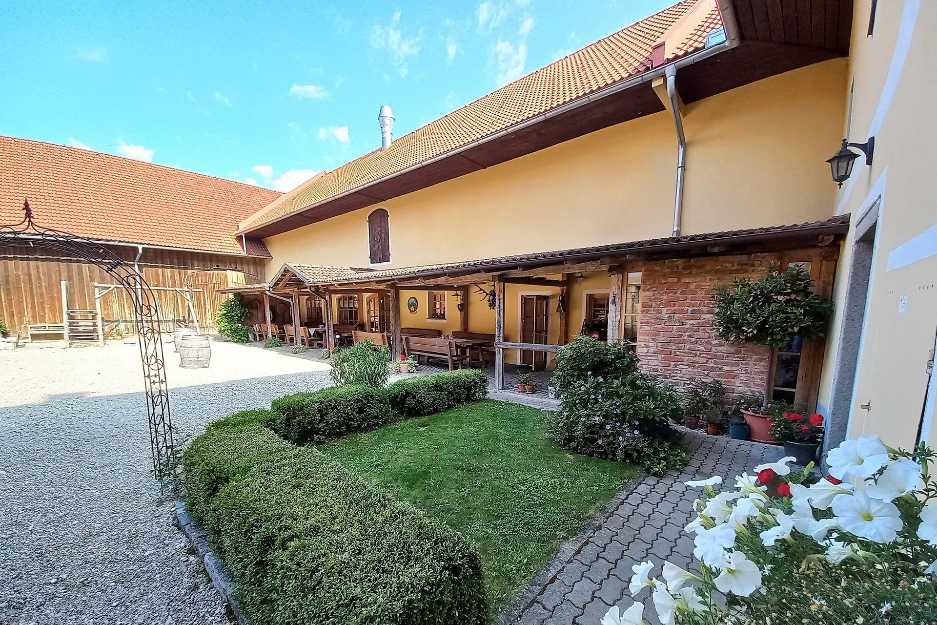 Gemütlicher Vierkanthof Buchberger Güt’l in Lambach